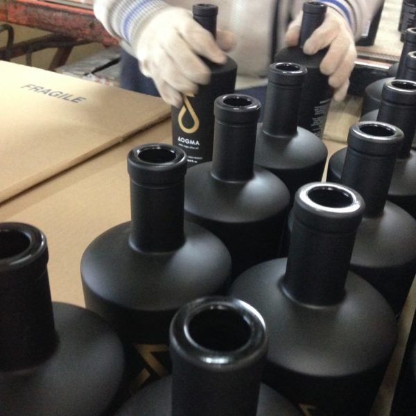 Dogma Gourmet - Kalamata extra virgin olive oil - Bottling